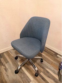 Vanity/Desk Chair