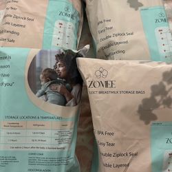 FOUR BREASTMILK STORAGE BAGS