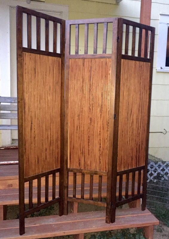 Nice Pier 1 High End Solid Wood & Bamboo Screen/Room Divider!