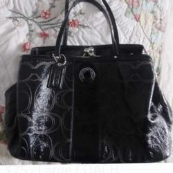 Large COACH handbag. The Real Deal. Leather. I Paid a  lot more for it.