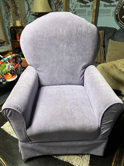 Very Cute Child’s Purple Chair. 