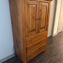 Armoire