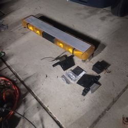 Whelen 700 Series Halogen Traffic Advisor