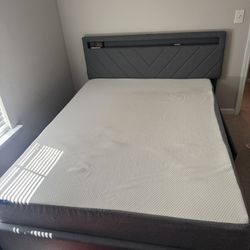 Queen Bed And Mattress 