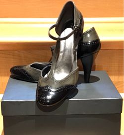New Tahari Patent Leather Heels Size 8.5