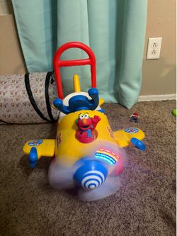 Kiddieland Sesame Street Elmo's Activity Plane