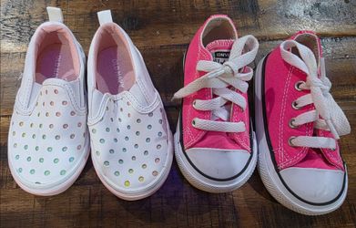 Girls shoes size 5