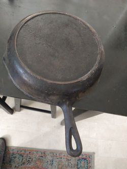 Antique Circa 1800's E.& E. Werk Large Cast Iron Pan porcelain inside  NEUSALZ for Sale in Gig Harbor, WA - OfferUp