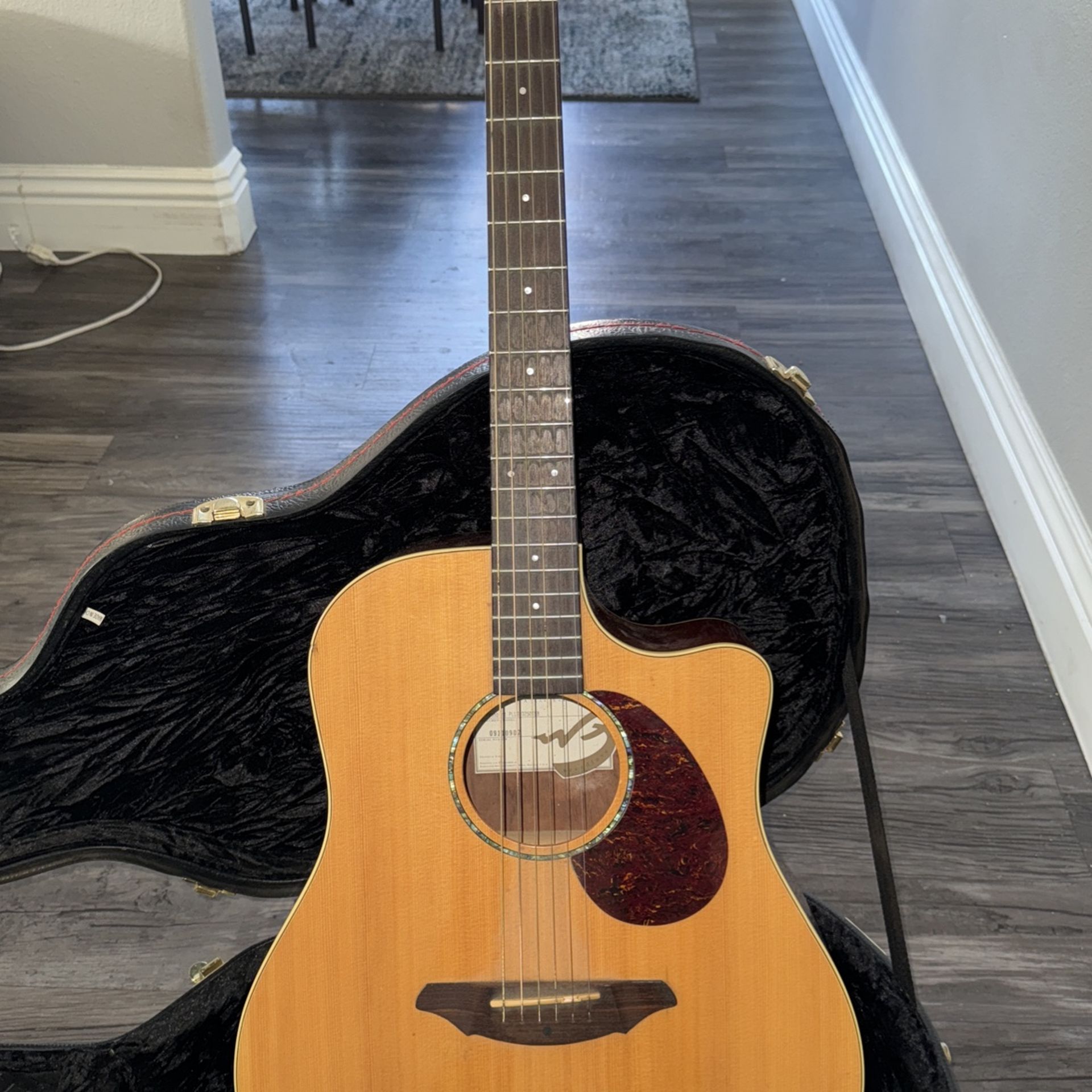 Breedlove Electric- Acoustic guitar Atlas Series D250/sb