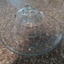 Glass Dish With Dome 