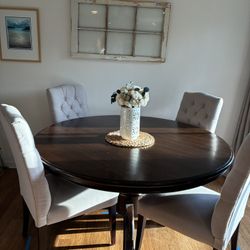 Dinning Room Table & Chairs