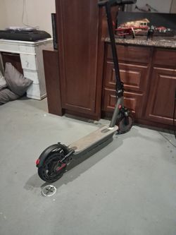 Electric scooter