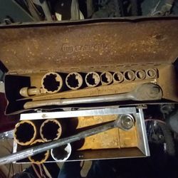 Evercraft 1/2 Inch Drive  2Ratchets And Socket Set With 2"extion