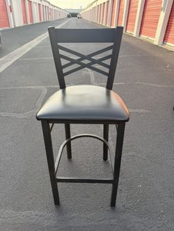 Tall Chair/ Bar Stool