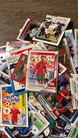 Random soccer cards lot