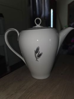 Japanese tea kettle