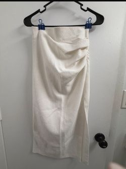 Long skirt by Zara