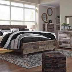 Queen Bedroom Set- Big Sandy’s 