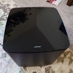Well Maintained Bose Premium Subwoofer Base Module 300/700