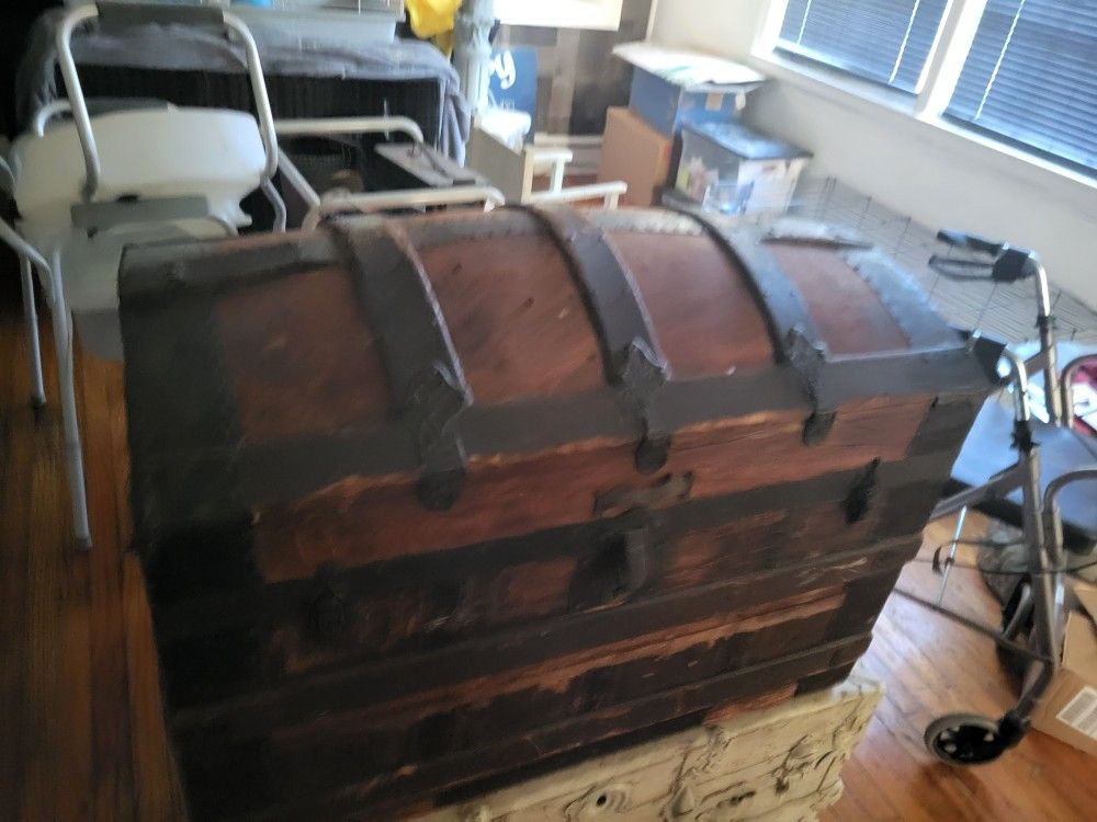 Lots Of Antique Stuff. Moving Soon.