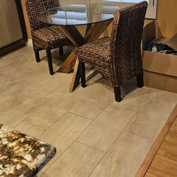 Glass Top Round Table 