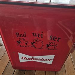 Vintage Budweiser Beer Cooler With The Iconic Bull Frogs 