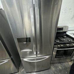 30 Wide Fridge LG 3 Door 