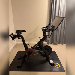 Peloton Bike, Over, No Damage, With Mat - 2020 – Midlothian, VA