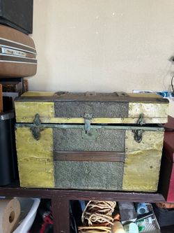 Vintage old trunk