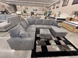 SECTIONAL WITH OTTOMAN