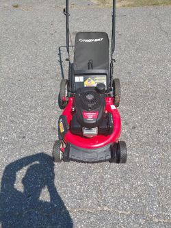 TROY-BILT  Lawnmower