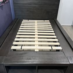 Dylan II Bed (Full Sized) w/Storage & Headboard from Living Spaces