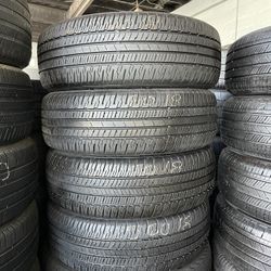 225/60/18 Dunlop