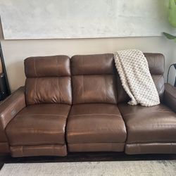 Luxury Brown Leather Power Reclining Sofa  w/ USB – Like New – Must Sell