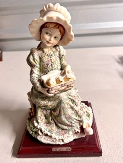 Vintage Giuseppe Armani "My Feathered Friends" Capodimonte Porcelain sculpture from 1982.
