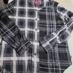 Camisa SUPREME 100 Algodón Size M Como Nueva en Un Precio Insuperable Para La Marca 