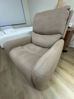 Jonas Power Recliner