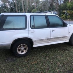 1996 Ford Explorer