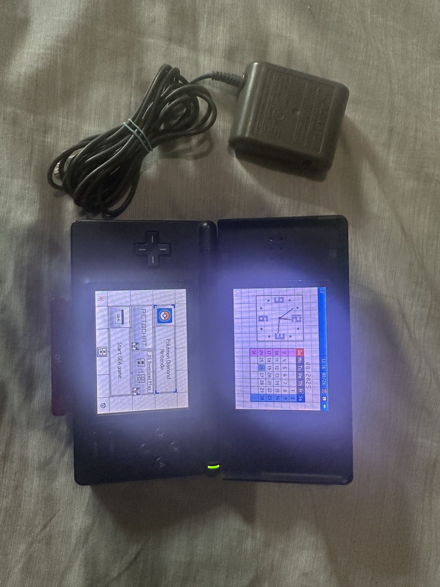 Nintendo DS Lite (Pokémon Ruby Diamond)