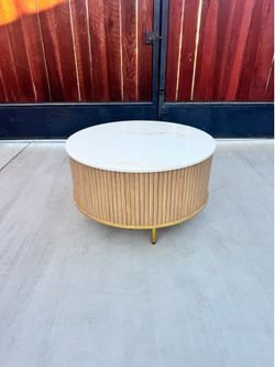 Marble wood table!