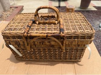 Vintage wicker picnic basket