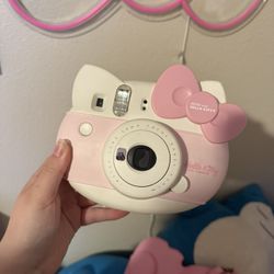 Hello Kitty Polaroid Camera