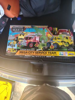 Machine Maker Mega City Service Team 39-Piece Set