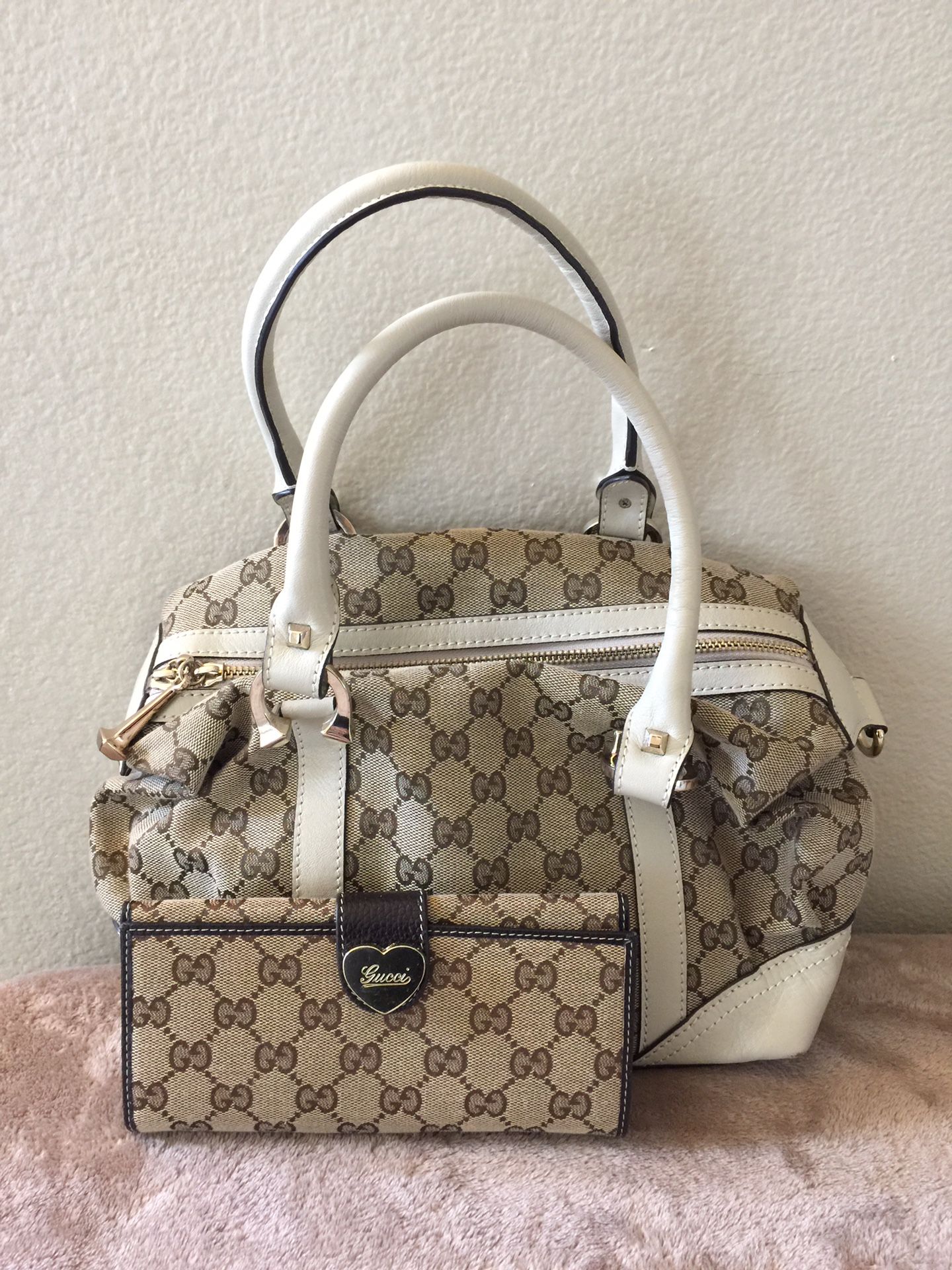 Gucci Purse & Wallet SERIAL NUMBER 189893