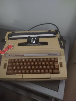 Vintage Smith Corona Magic 2500 Typewriter Great Condition