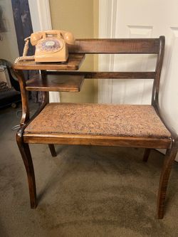 Telephone gossip bench