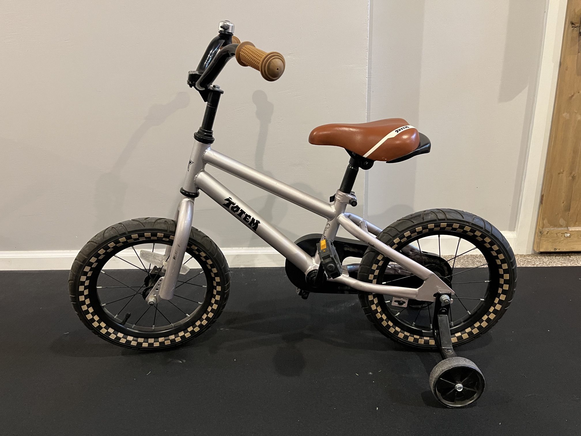 Joystar Kids Bicycle with 14” Wheels