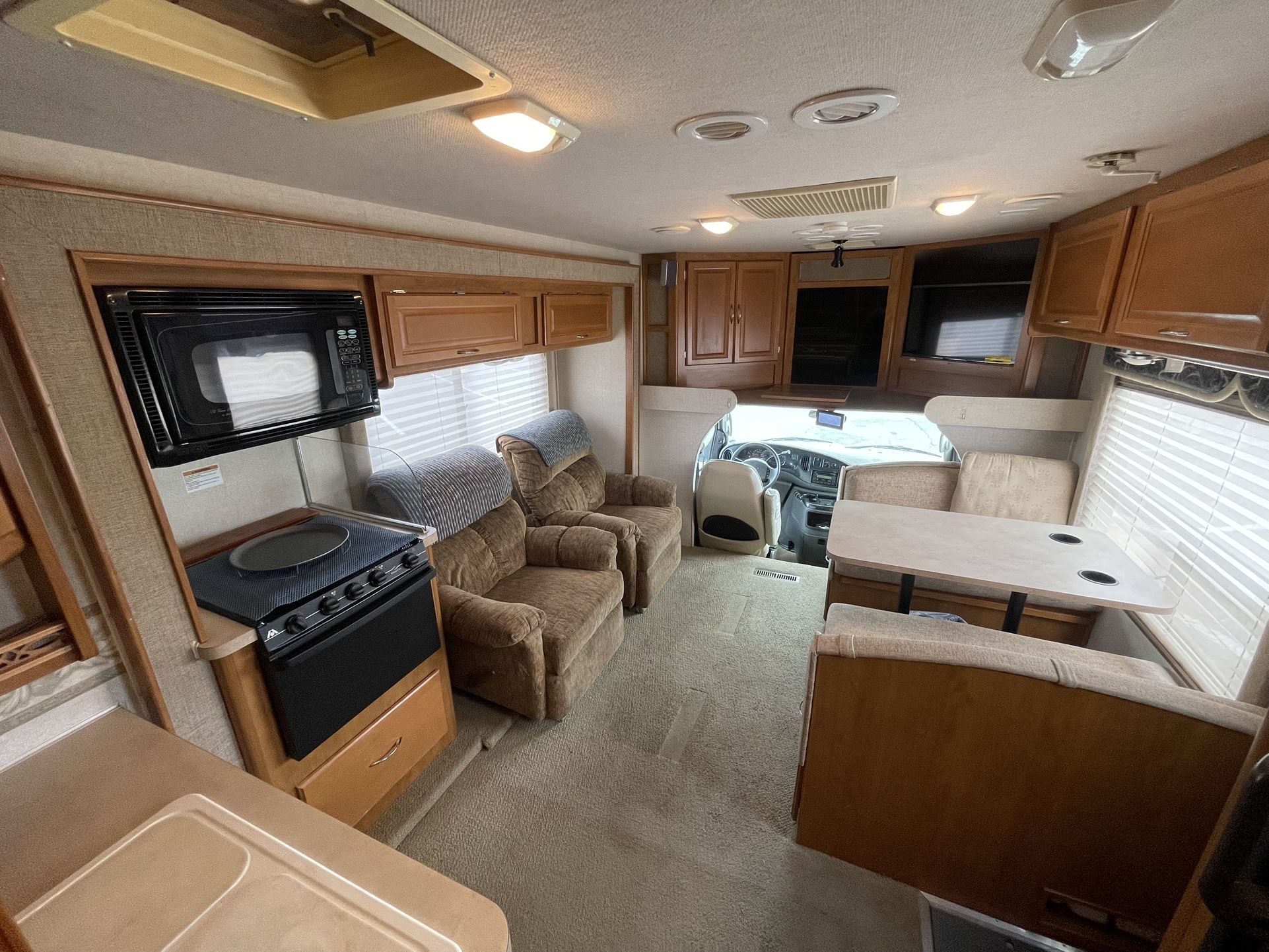 2005 Jamboree GT 31 FT. RV W/ 2 Slide Outs for Sale in Norco, CA - OfferUp