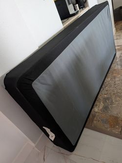 King size (2 twin xl) wooden box foundation for mattress - from Mattress Firm