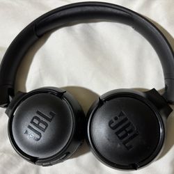 JBL Tune 520BT - Wireless On-Ear Headphones, Up to 57H Battery